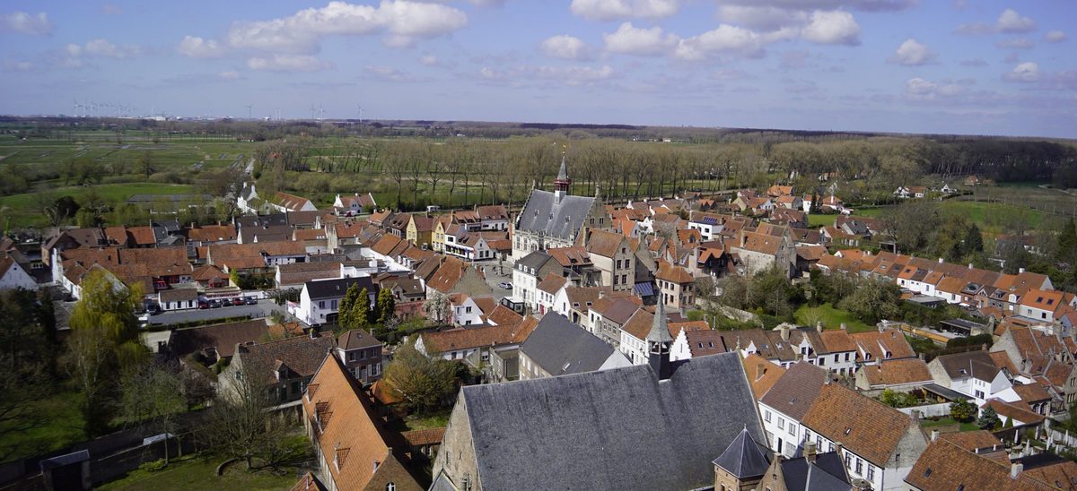 Luftaufnahme von Damme mit den markierten Galerien va'ART und Hondsdamme